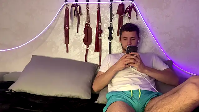 MoonBabyCouple Live Web Cam Show