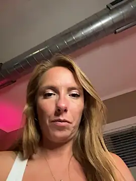 presidentpeach Live Web Cam Show
