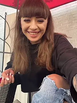 Daisy_Blush webcam