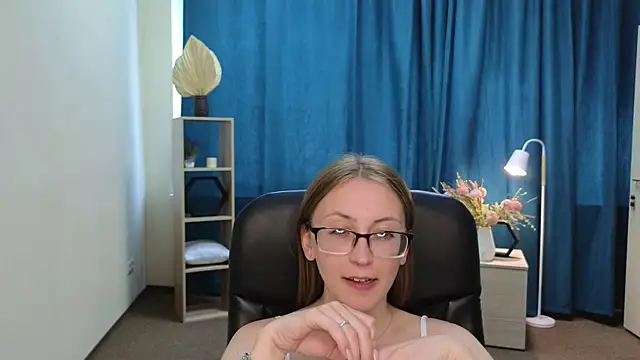 AlonaGolembeski webcam