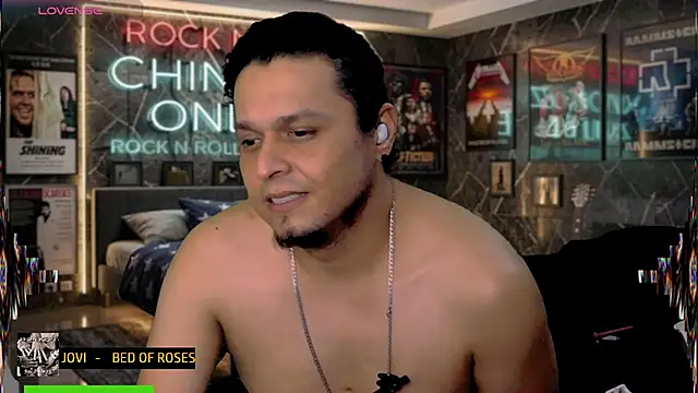 chino_roz Live Web Cam Show