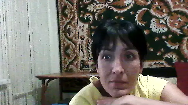 SunnyAmorre live cam on StripChat