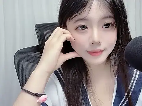 xiaoxue689 - Xiaoxue689's free webcam - UK Sex Cams