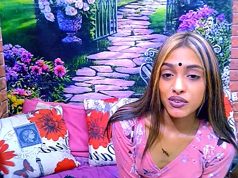 IndianPretty14u2Luv webcam