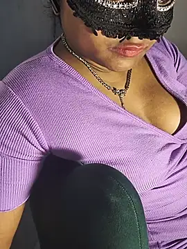 DIRTYSECRET_QUEEN_07 webcam