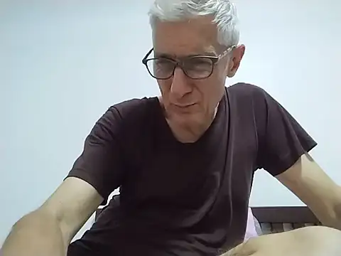 BIGUNCUTHARDCOCK webcam