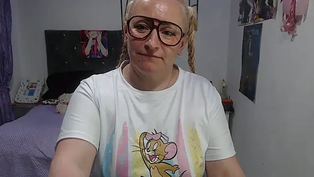 emperabigbootybigass webcam