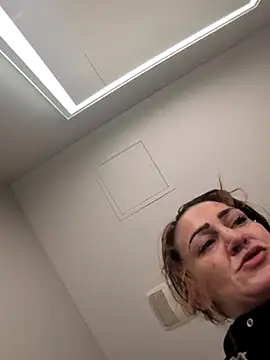 hellyeayea6969 webcam