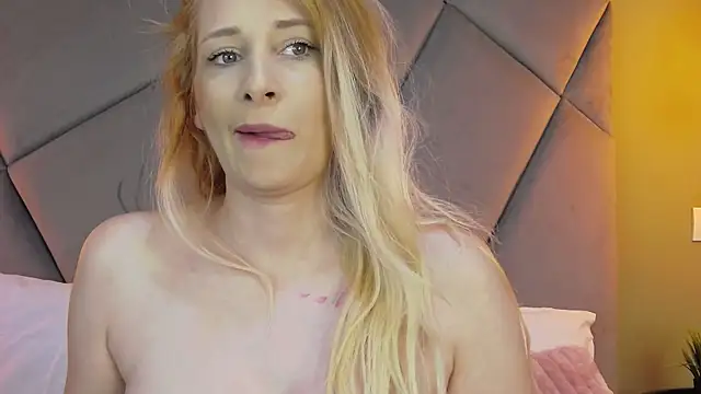 Kaylla__ webcam