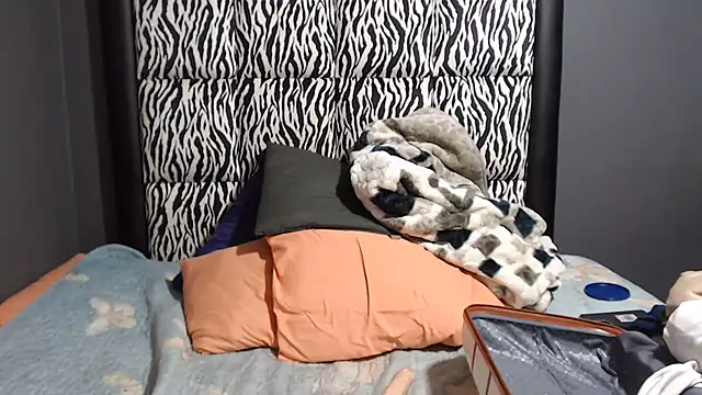 MadamCee webcam
