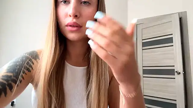 Micky_blush webcam