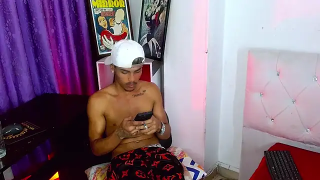 Angel_foxc13 webcam