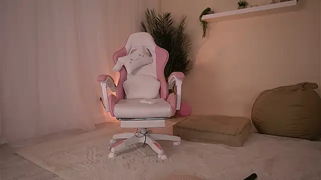 BetsyGonzale webcam
