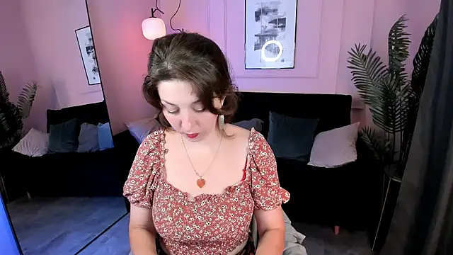 MargaretFatal live cam on StripChat