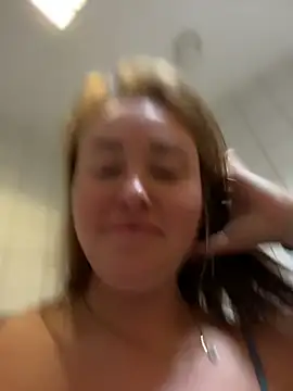 KiraSunshine webcam