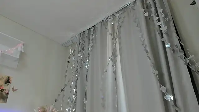 Milly_Lane webcam