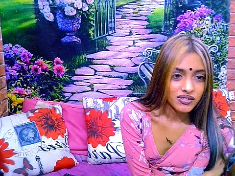 IndianPretty14u2Luv webcam