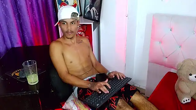 Angel_foxc13 Live Web Cam Show