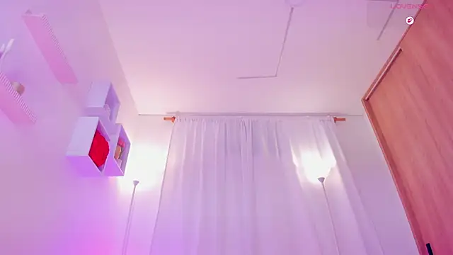 aishapeyton_ - Aishapeyton_'s free webcam - UK Sex Cams