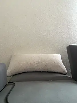 Milana_UK webcam