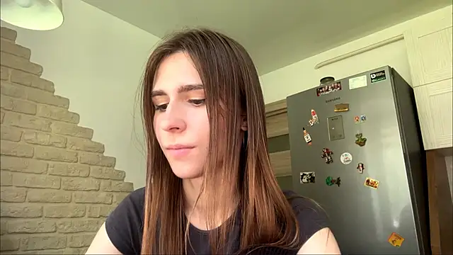 ZaraGuyette Live Web Cam Show