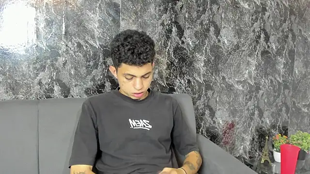 cameron_lux77