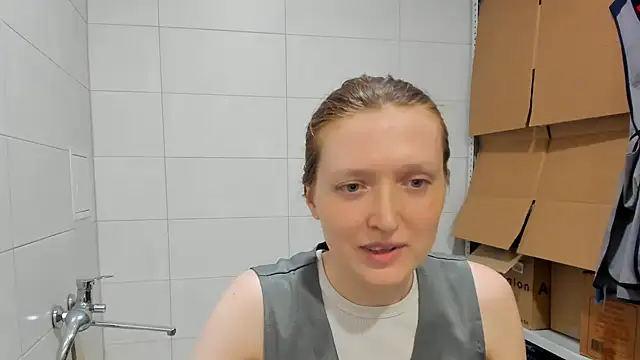 Holistic_woman webcam