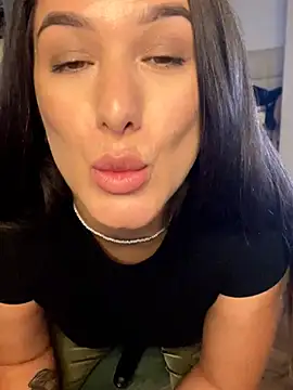 HotXMom_ webcam