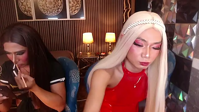 AudreyMilesTrans webcam