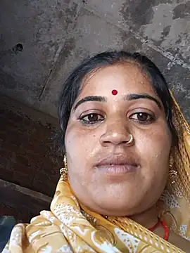 Hot_kamla
