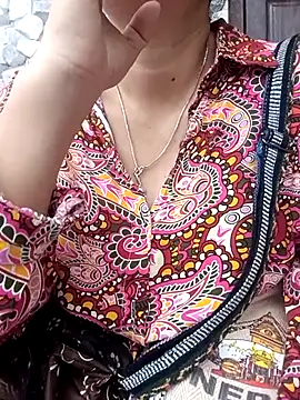Bristy_BigBoobs webcam