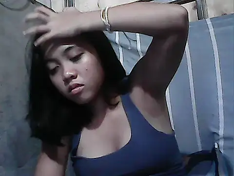 Yours_AsianPinayGirl18 webcam