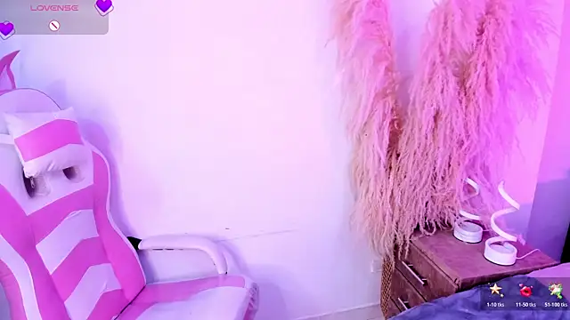 CristineRainn_