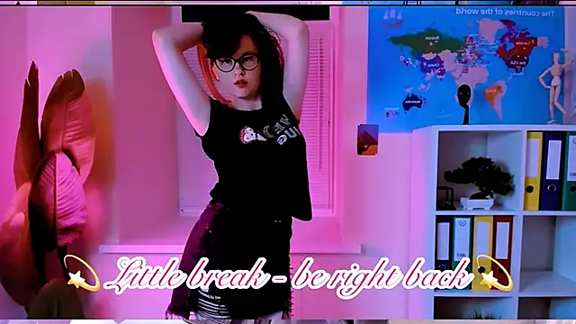 CarolGiggly webcam