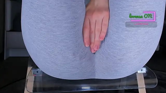 Cameltoe_squirt_inPants webcam