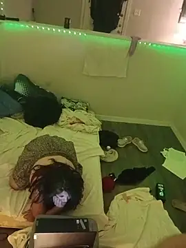 JohnyLayne webcam