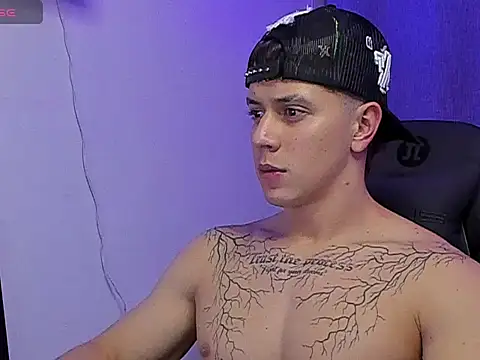 ASHTON_HILS Live Web Cam Show