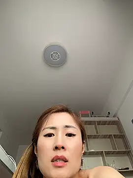 okgirl_23 webcam