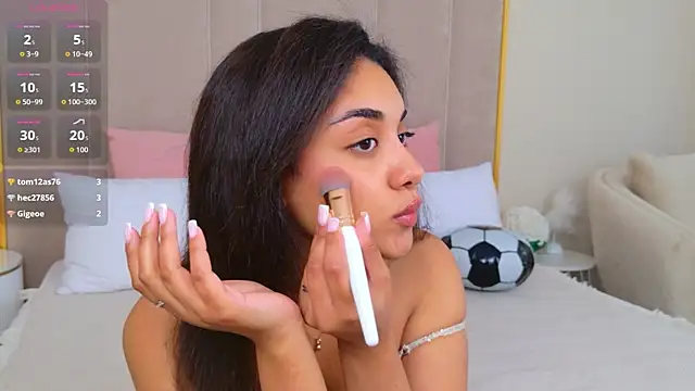 Luna_Cortier webcam