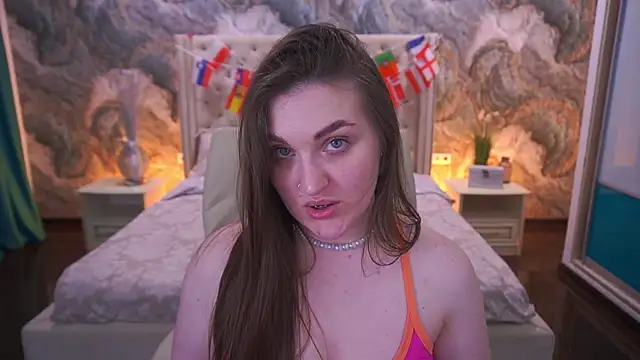 EmmyCharmm webcam
