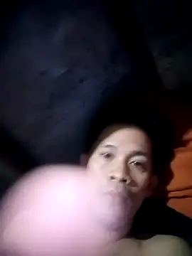 HOT-ASIANBABYBOY webcam