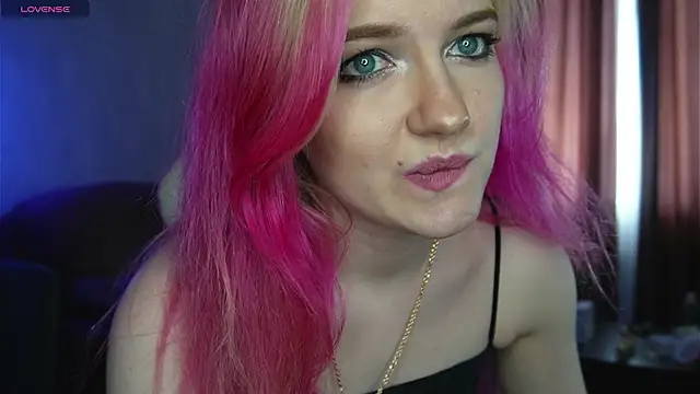 Mercy_Noctellee webcam