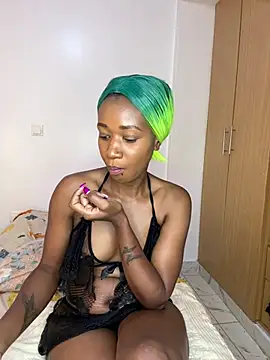 Moh_squirtie webcam