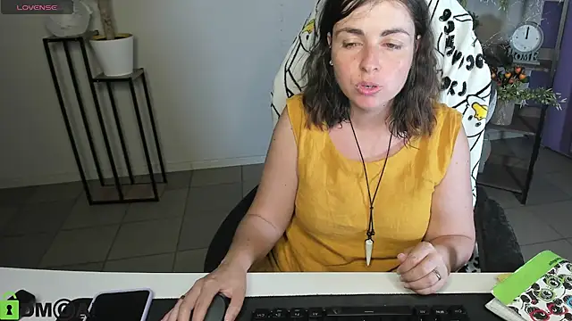 MartaEdams webcam