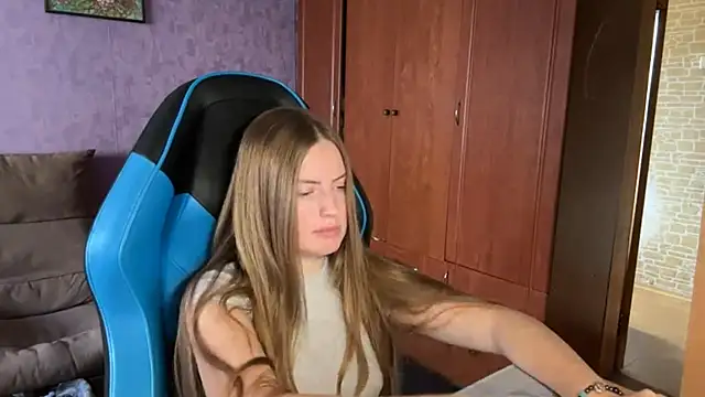 SilkSinner_ webcam