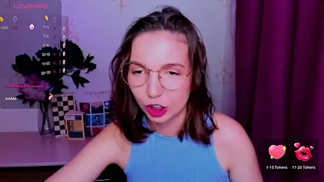 KindHazelHere_ webcam