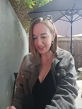 TopsyWilde webcam