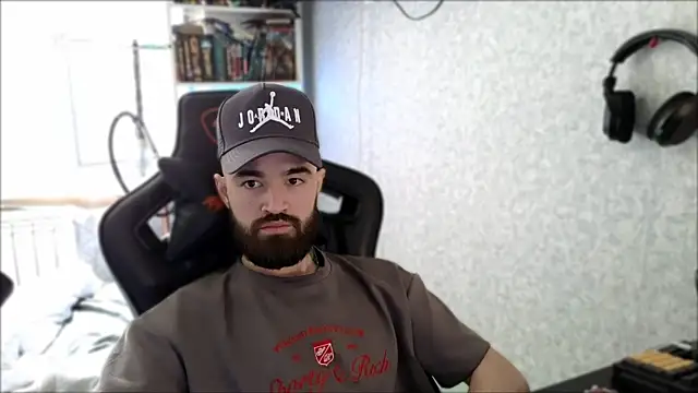 _Serious_Man webcam