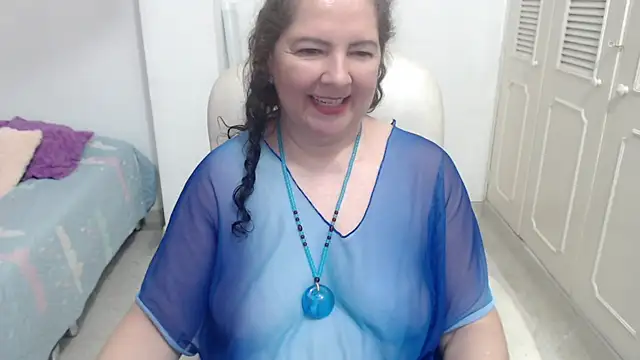 leonela_69 webcam