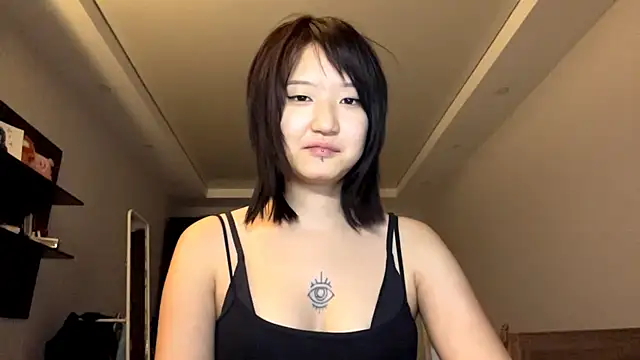 neonami webcam